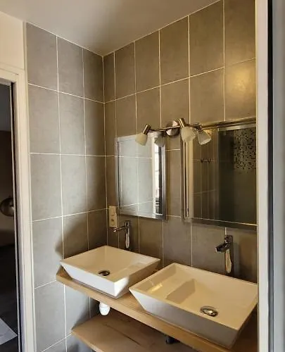 Au Clos Du Cele 3* Bagnac